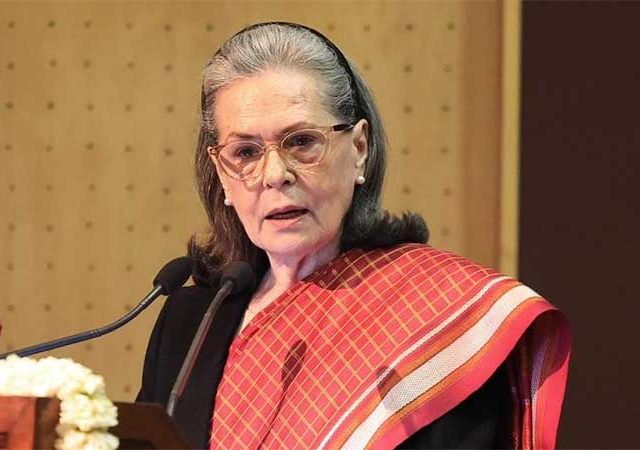 सोनिया गांधी रुग्णालयात