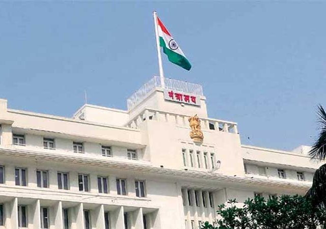 Criminal Public Representatives : गुन्हेगार लोकप्रतिनिधींना सन्मानाची गरज नाही!