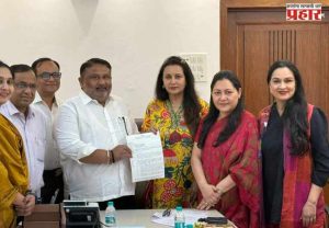 सिने कलाकारांसाठी स्वतंत्र नियमावली तयार करण्यात येणार : कामगार मंत्री आकाश फुंडकर
