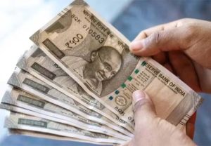 DA HIKE : केंद्र सरकारच्या कर्मचाऱ्यांसाठी 'अच्छे दिन', डीएमध्ये २ टक्क्यांनी वाढ