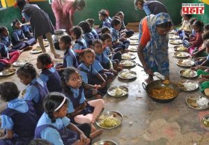 महापालिका शाळांमधील न्युट्रीबार वादात; मध्यान्ह भोजनात इस्कॉनच्या खिचडीची झाली मागणी