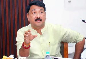 उत्तर महाराष्ट्रात उबाठाची 'मशाल' विझली