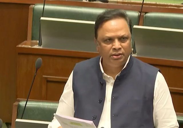 फोर्ट कंझर्वेशन प्राधिकरणाबाबत अभ्यास करण्यासाठी कमिटी