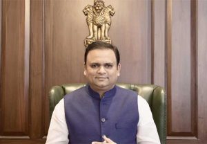 विधिमंडळातील चर्चांकडे वरिष्ठ अधिकाऱ्यांचे दुर्लक्ष