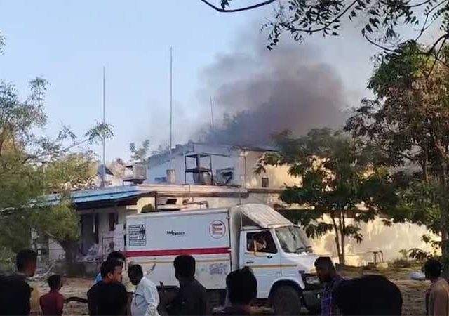 नागपूरच्या गनपावडर कारखान्यात स्फोट, १७ ठार