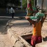 'सफाई कर्मचाऱ्यांची प्रलंबित नुकसानभरपाई प्रकरणे तात्काळ निकाली काढा'
