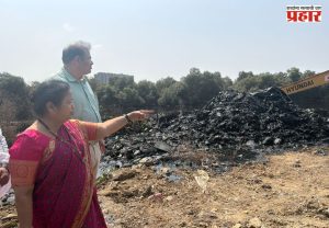 Kishori Pednekar: विरोधी पक्षात बसताच उबाठाच्या पेडणेकर आधीच पोहोचल्या नाल्याच्या काठावर