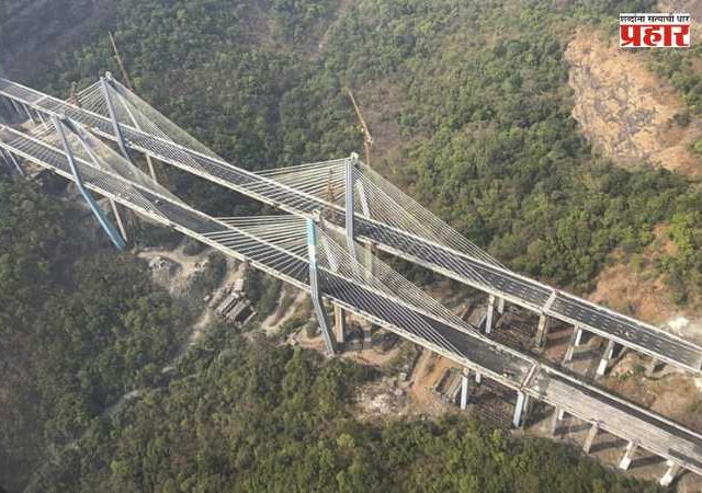 Mumbai-Pune Expressway : 'मिसिंग लिंक'जवळ भीषण साखळी अपघात; सुदैवाने जीवितहानी टळली