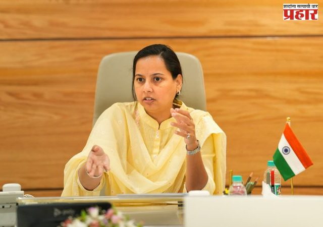 Aditi Tatkare : लाडक्या बहिणी योजनेत मोठा घोटाळा? १६५ कोटींची वसुली; सरकारी कर्मचारीही रडारवर