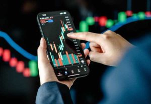 Share Market : सुरुवातीच्या व्यवहारात शेअर बाजारात तेजी, सेन्सेक्स-निफ्टीमध्ये वाढ