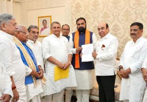 Bihar : बिहारमध्ये बुधवारी सकाळी तीन नेतेच घेणार शपथ