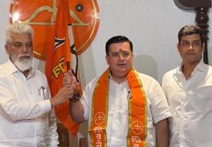 Anand Paranjpe In SS : राष्ट्रवादीचा आनंद हरपला, शिवसेनेला पुन्हा गवसला