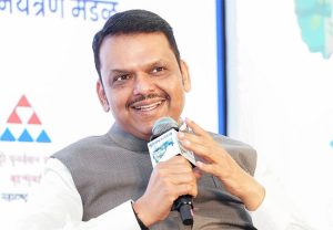 Devendra Fadnavis : विधिमंडळाच्या पावसाळी अधिवेशनासाठी छापील पास बंद
