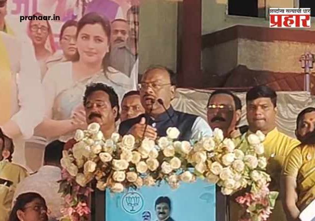 Chandrashekhar Bawankule : नवनीत राणांचा ‘बॉम्ब’ आणि बावनकुळेंची मिश्कील प्रतिक्रिया; म्हणाले, 
