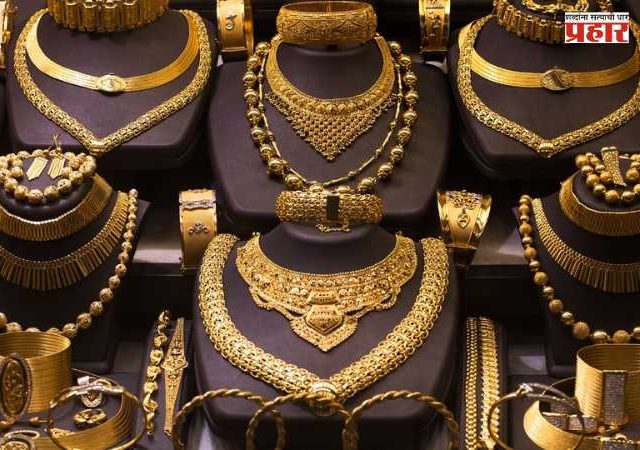 Gold Rate Today : सराफा बाजारात मोठी उलथापालथ! सोने 4,300 रुपयांनी तर चांदी 10 हजारांनी घसरली; खरेदीदारांना मोठा दिलासा