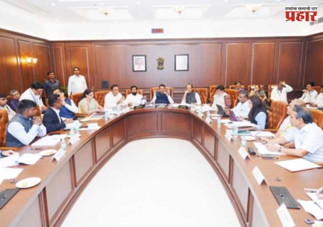Maharashtra Cabinet : दिवाळीपूर्वी मंत्रिमंडळात फेरबदल? दमदार कामगिरी असलेल्या मंत्र्यांना नारळ मिळणार