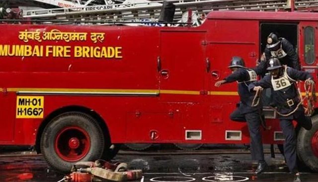 Mumbai Fire Brigade : मुंबईत वाढत्या उन्हामुळे आग लागण्याच्या घटनांमध्ये वाढ, अग्निशमन दलाने केले दक्षतेचे आवाहन