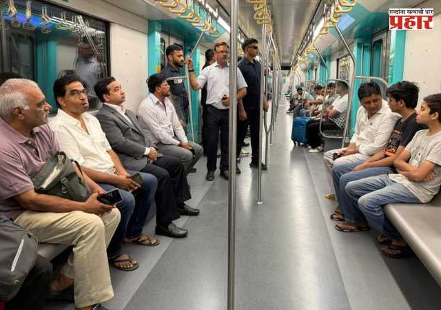 Nitesh Rane : इंधन बचतीसाठी मंत्री नितेश राणे यांचा मेट्रोने प्रवास