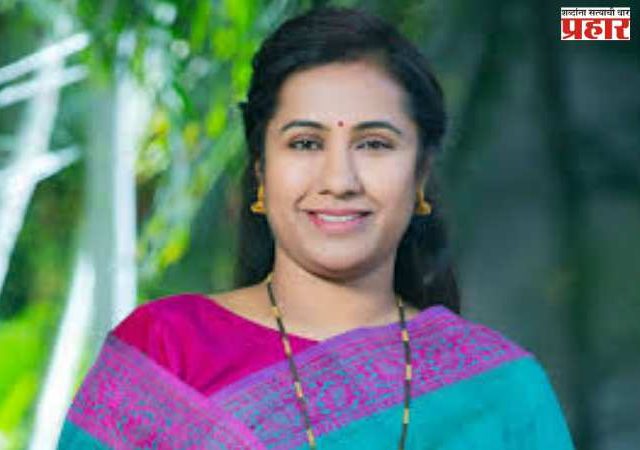 Meghna Sakore Bordikar : शेतकऱ्यांना शेतीसाठी पाणी उपलब्धता वाढविण्यास प्राधान्य द्यावे