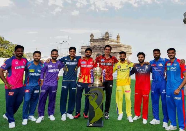 IPL 2026 : आयपीएल २०२६ मध्ये प्लेऑफची शर्यत वाढली, कोणत्या संघाला किती गुण पाहिजेत , जाणून घेऊया...