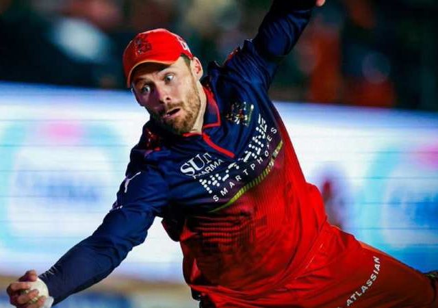 IPL 2026 : आरसीबीसाठी दिलासादायक बातमी! विराट कोहलीचा ओपनिंग पार्टनर प्लेऑफपूर्वी संघात परतणार...
