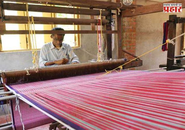 खादी ग्रामोद्योगाची सुवर्ण कामगिरी