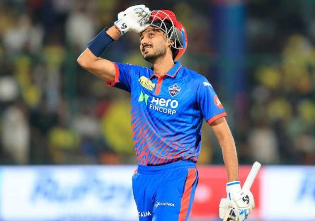 Axar Patel : दिल्लीला मोठा धक्का ! अक्षर पटेलला झाला एवढा मोठा दंड