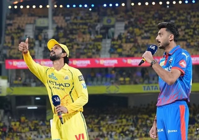 DC VS CSK : आज आयपीएलमध्ये दिल्ली विरुद्ध सीएसके आमने सामने,धोनीच्या पुनरागमानाची प्रतिक्षा; मागील पराभावाचा सूड घेण्यास दिल्लीकडे संधी.....