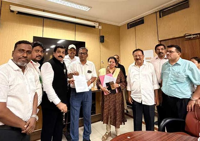 Air India : अखिल भारतीय कामगार कर्मचारी संघाचा एअर इंडिया व्यवस्थापनाला दणका