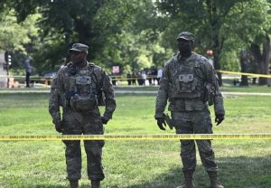 Firing near White House : व्हाईट हाऊसजवळ गोळीबार, गुप्तचर यंत्रणा आणि हल्लेखोरात चकमक