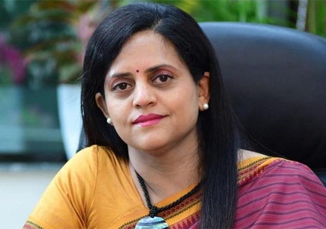 BMC : मुंबई महापालिका आयुक्त भिडे यांनी स्वच्छता कर्मचाऱ्यांची घेतली काळजी
