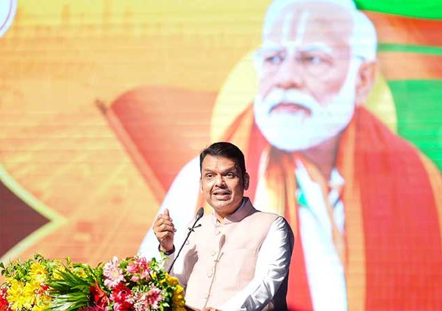 Aatmanirbhar Bharat : कधीकाळी याचकाच्या भूमिकेत असलेल्या भारताची आत्मनिर्भरतेकडे वाटचाल