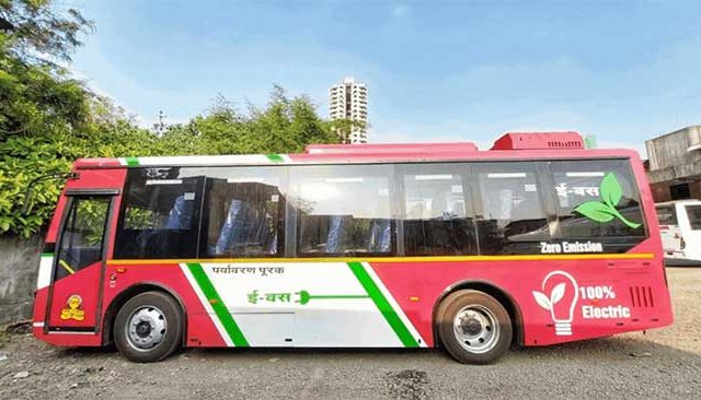 MSRTC : ST BUS साठी उड्डाणपुलांखाली चार्जिंग स्टेशन उभारणार