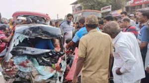 Mumbai-Goa National Highway : मुंबई-गोवा राष्ट्रीय महामार्गावर भीषण अपघात; पाच जण गंभीर