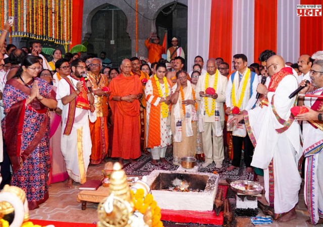 नाशिक : श्री काळाराम मंदिरात धर्मध्वज उभारणी सोहळा संपन्न, पहा खास क्षणचित्रे