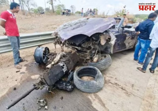 Badlapur Accident : भरधाव BMW रस्त्यावर पलटली; भीषण अपघातात दोन जण ठार