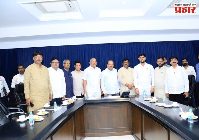 Nashik Pune High Speed Rail : नाशिक-पुणे हायस्पीड रेल्वेसाठी १ जुलैला मुख्यमंत्र्यांची बैठक; केंद्राकडे पाठपुराव्याचा निर्णय