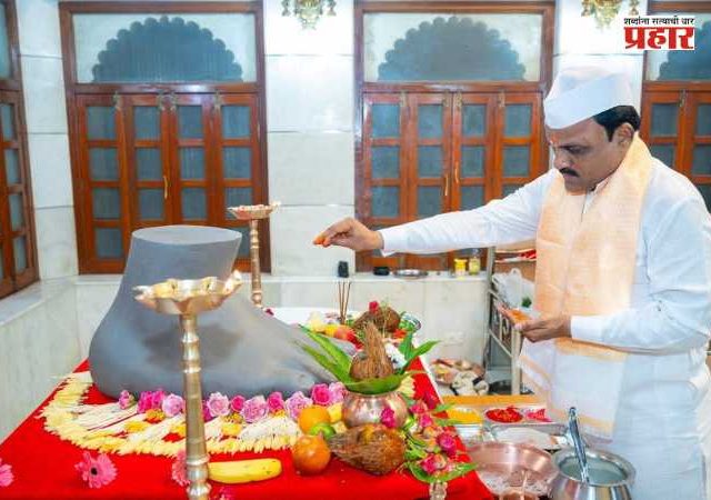 Lalbaug cha Raja Padya Pujan 2026 : लालबागच्या राज्याचा पाद्यपूजन सोहळा संपन्न; गणेशोत्सवाच्या तयारीला शुभारंभ