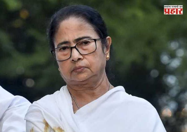 Mamata Banerjee : ममता बॅनर्जींना मोठा धक्का! TMCची तब्बल १,३०० कोटींहून अधिक रकमेची तीन बँक खाती गोठवली