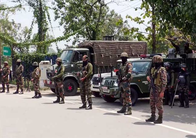 Manipur : मणिपूरमध्ये उसळला हिंसाचार, महिलेसह तिघांची हत्या