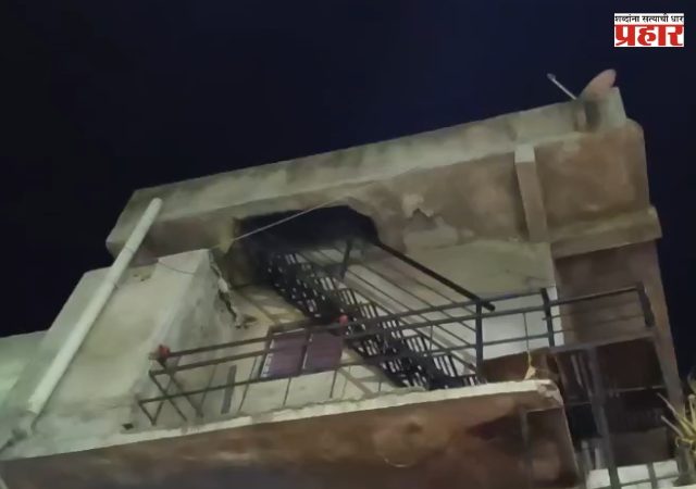 Nashik Crime News : नाशिकमधील धक्कादायक प्रकार! इमारतीच्या टेरेसवर पोत्यात आढळला तरुणाचा मृतदेह