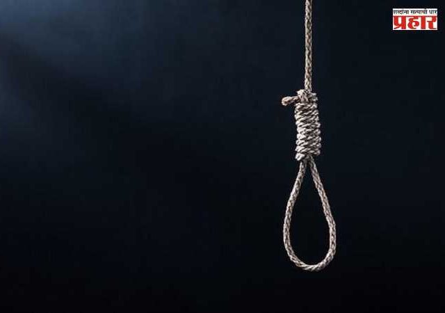 Solapur Sucide News : पत्नीसाठी शेवटचा संदेश रेकॉर्ड केला, नंतर घेतला टोकाचा निर्णय; सोलापूरमध्ये धक्कादायक घटना!