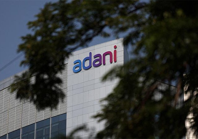 Adani Airport : मुख्यमंत्री कार्यालयाकडून सिडको आणि 'अदानी एअरपोर्ट' प्रशासनाला नोटीस