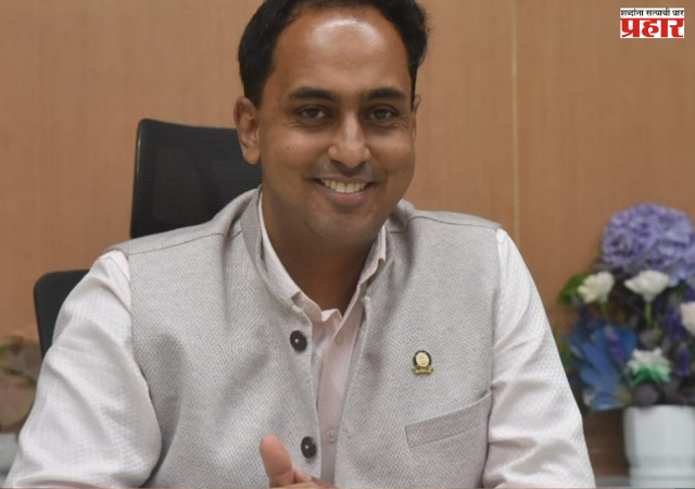 Nashik :  मंत्री गिरीश महाजन यांच्या उपस्थितीत 'मिशन ग्रीन मान्सून'चा शुभारंभ,लोकसहभागातून हरित नाशिक साकारणार : जिल्हाधिकारी आयुष प्रसाद