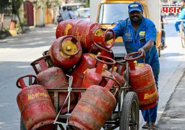 LPG Gas Cylinder Price : LPG ग्राहकांना पुन्हा झटका! गॅस सिलेंडरच्या दरात वाढ; आजपासून नवे दर लागू