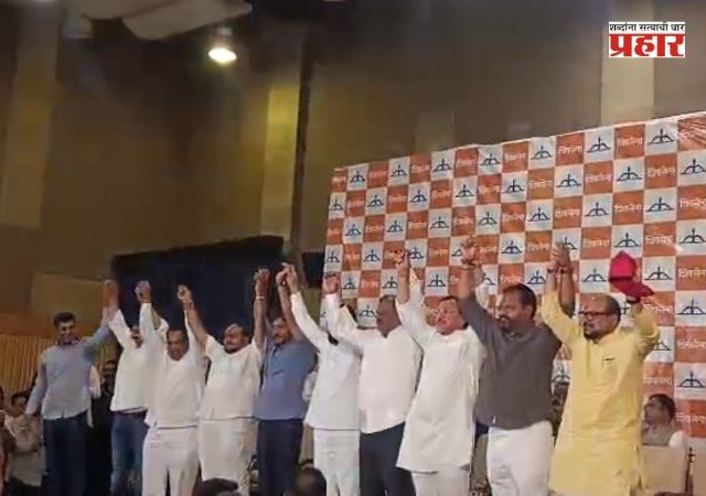 Eknath Shinde : उबाठाच्या ६ बंडखोर खासदारांचा शिवसेनेत प्रवेश