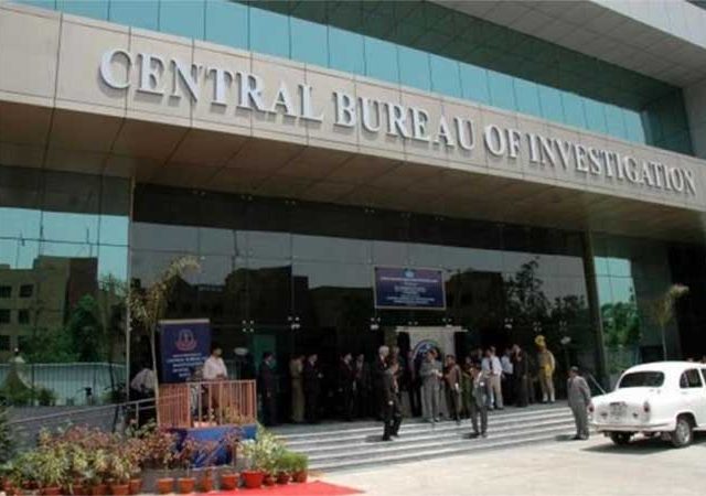 CBI Raid : मुंबईतून IRCTC च्या लाचखोर अधिकाऱ्याला अटक, सीबीआयची कारवाई