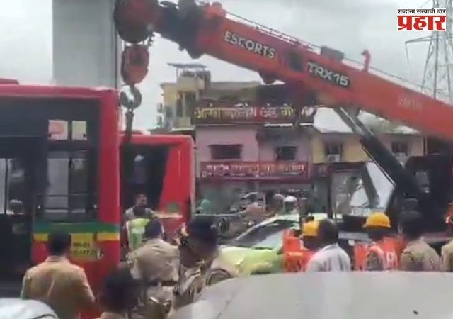 BEST Bus Accident : मानखुर्दमध्ये बेस्ट बसचा भीषण अपघात, एका वृद्धाचा मृत्यू, अनेक जण जखमी