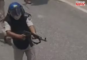 Bihar Student Protest : बिहार बंद आंदोलनादरम्यान गोळीबार, AK-47 वापरल्याप्रकरणी पोलीस निलंबित, व्हिडिओ व्हायरल