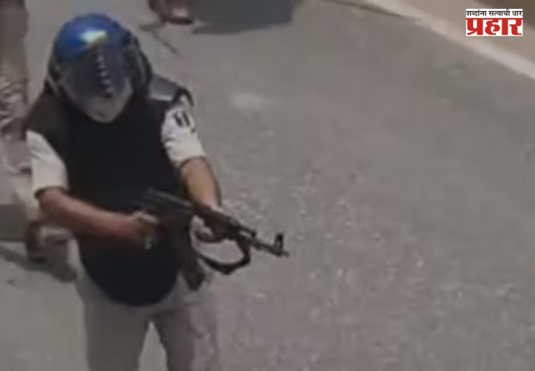 Bihar Student Protest : बिहार बंद आंदोलनादरम्यान गोळीबार, AK-47 वापरल्याप्रकरणी पोलीस निलंबित, व्हिडिओ व्हायरल